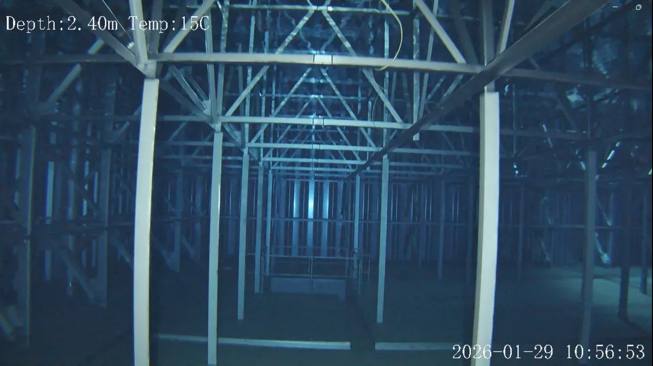 上水施設の水中構造物を撮影した水中ドローンの映像
